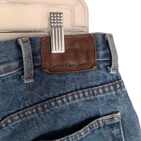 Calvin Klein Mom High Rise Cuffed Jean Shorts - Picture 6 of 7